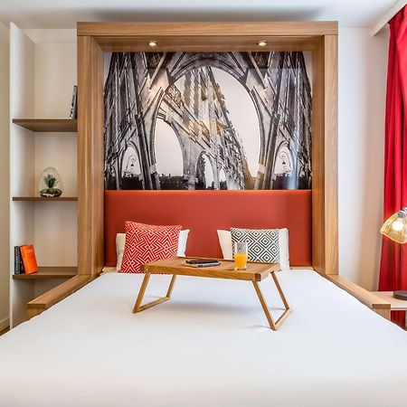 Aparthotel Adagio La Defense Курбевуа Экстерьер фото