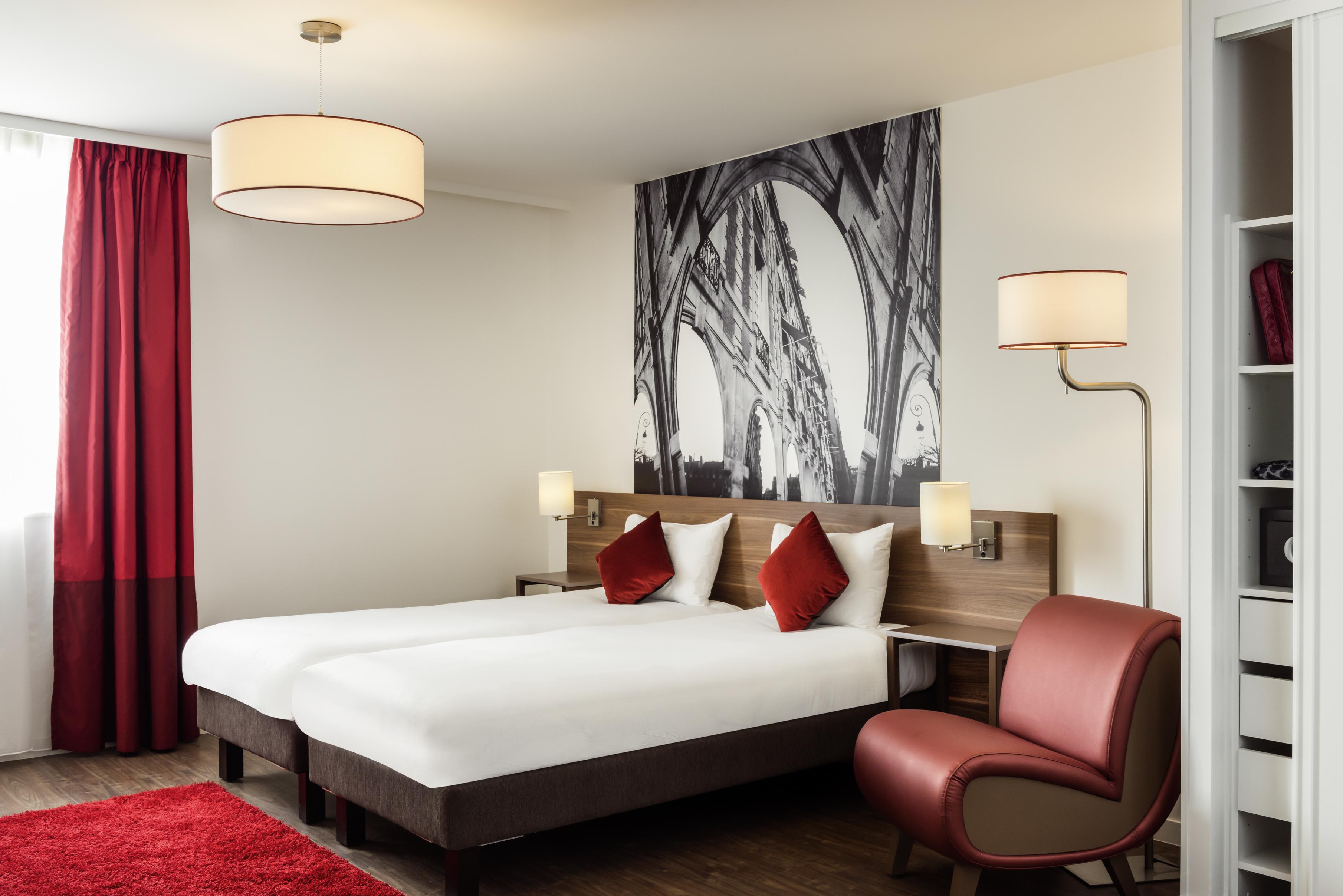 Aparthotel Adagio La Defense Курбевуа Экстерьер фото