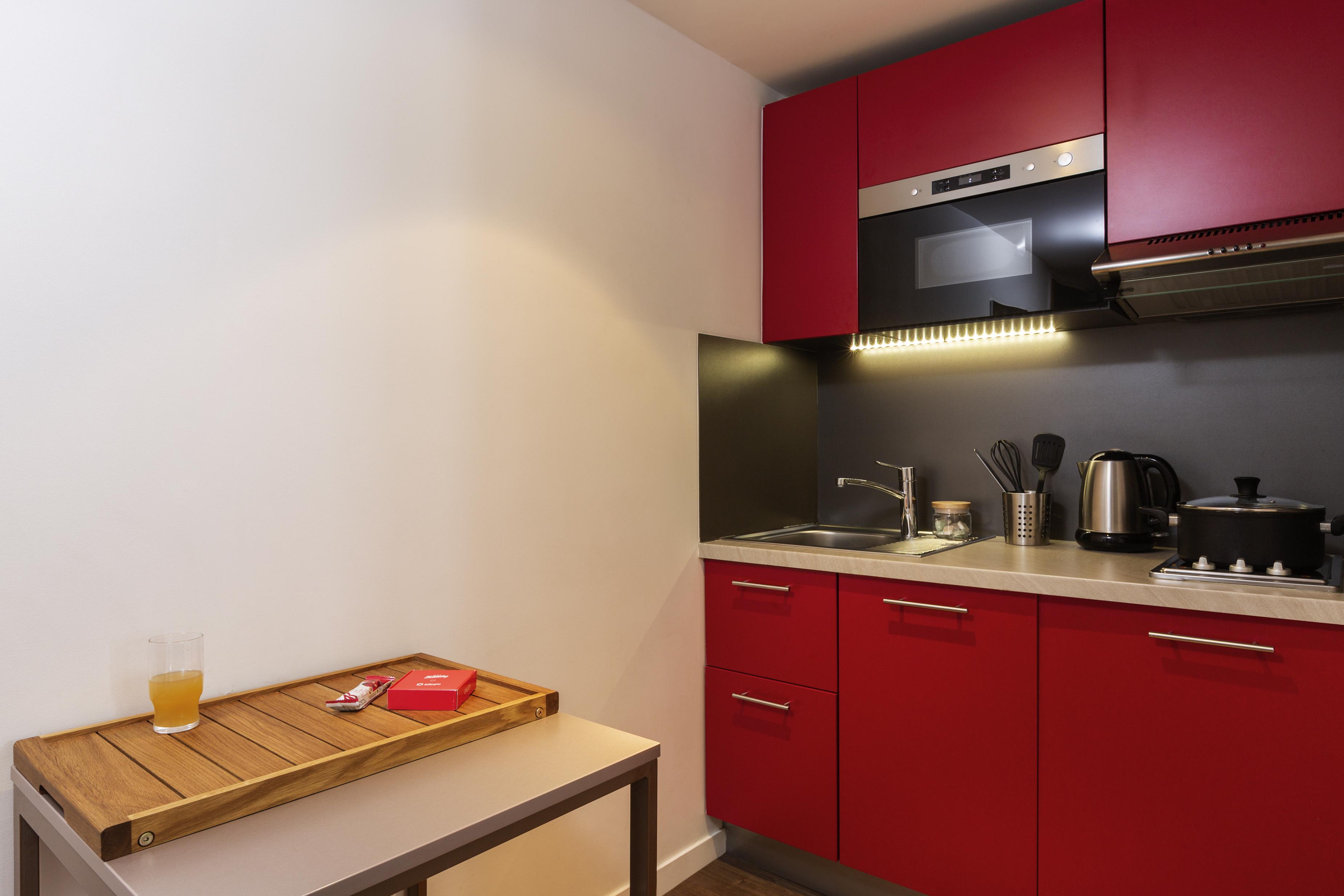 Aparthotel Adagio La Defense Курбевуа Экстерьер фото