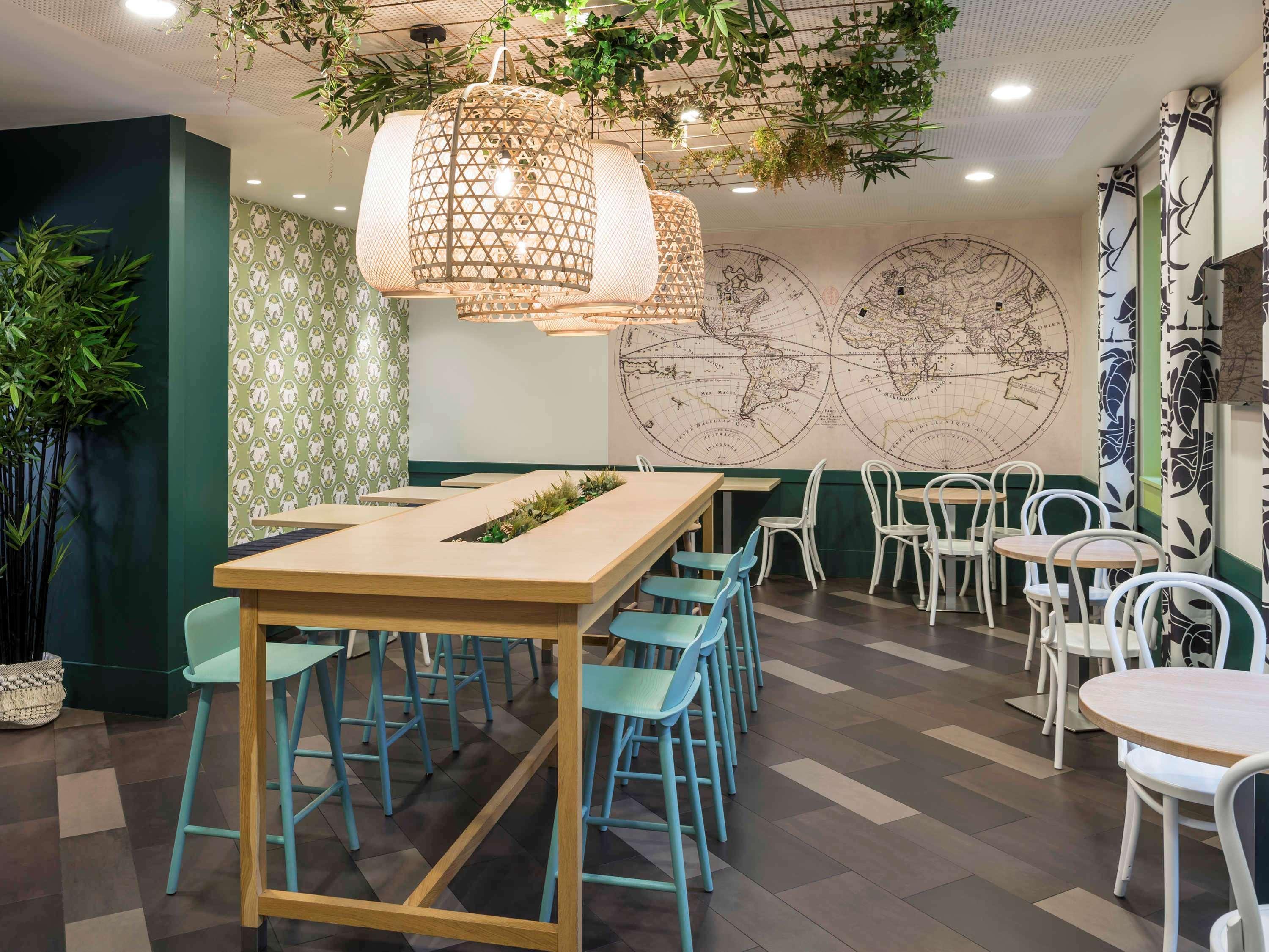 Aparthotel Adagio La Defense Курбевуа Экстерьер фото