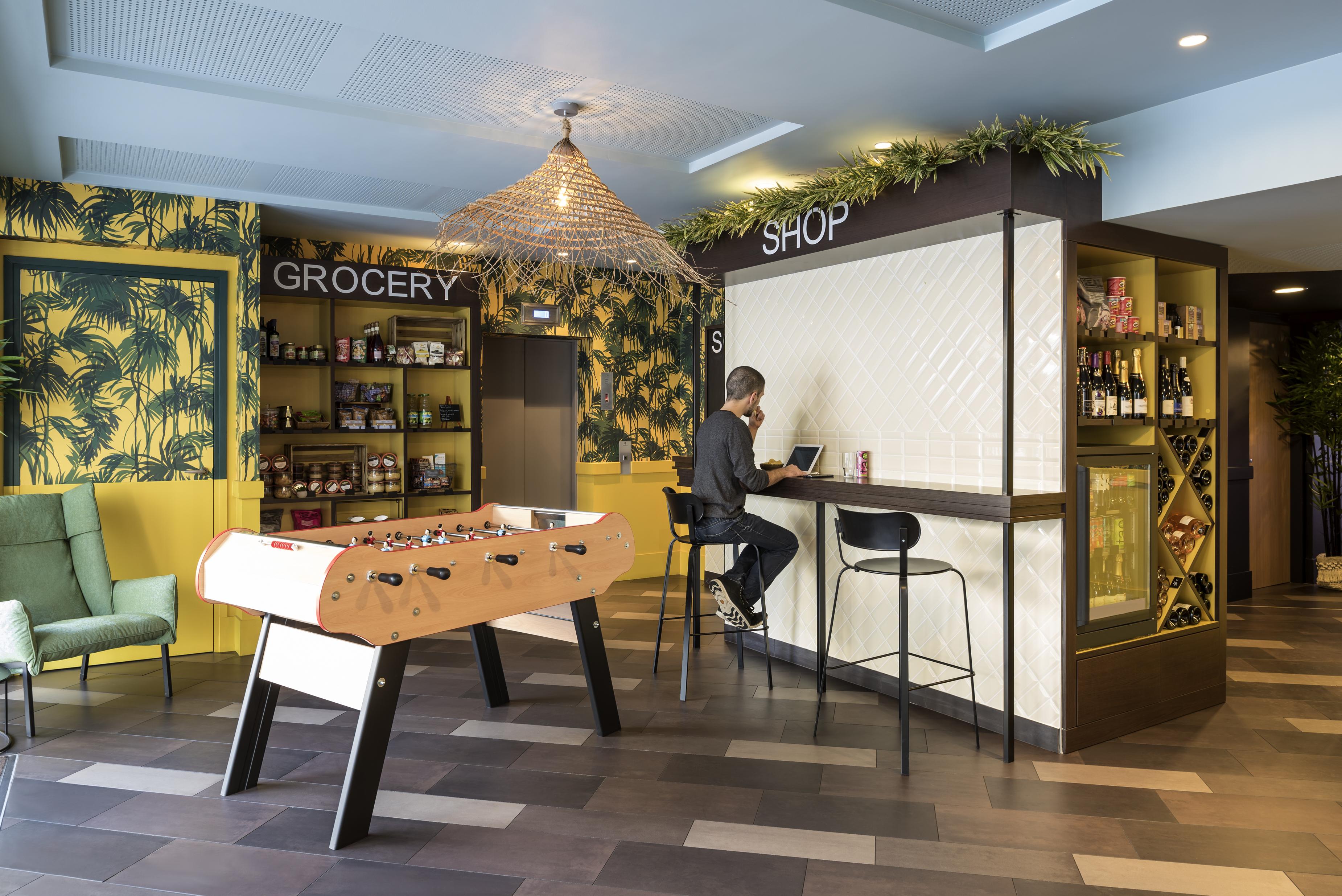 Aparthotel Adagio La Defense Курбевуа Экстерьер фото