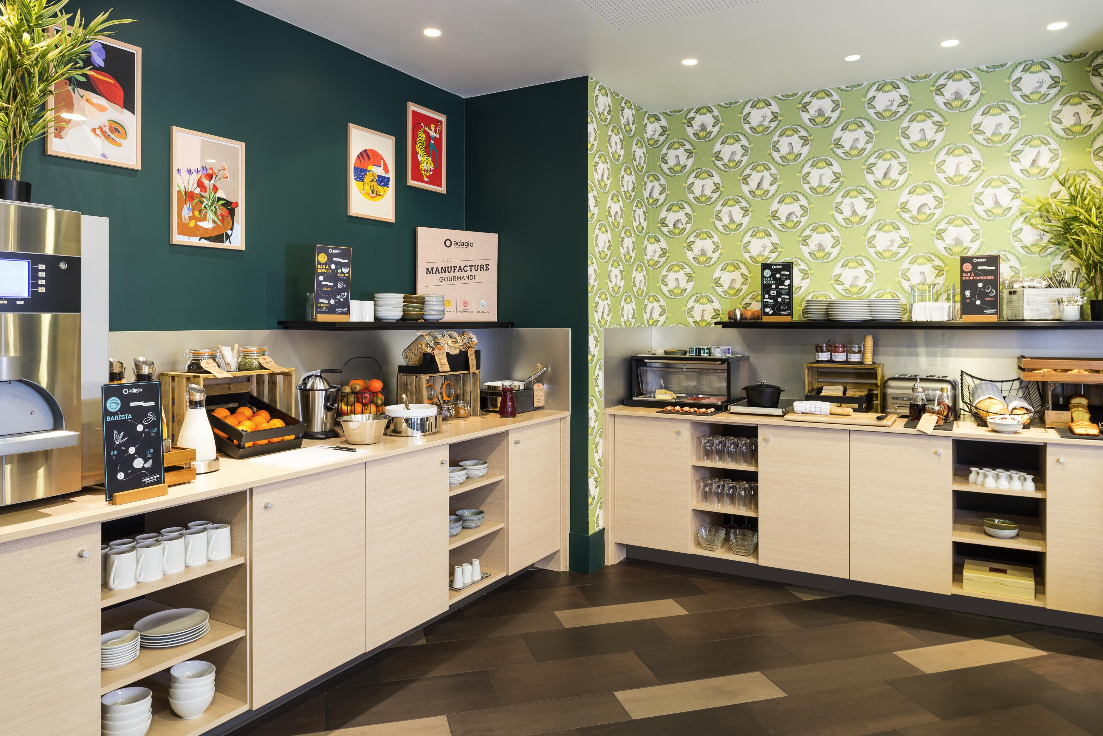Aparthotel Adagio La Defense Курбевуа Экстерьер фото