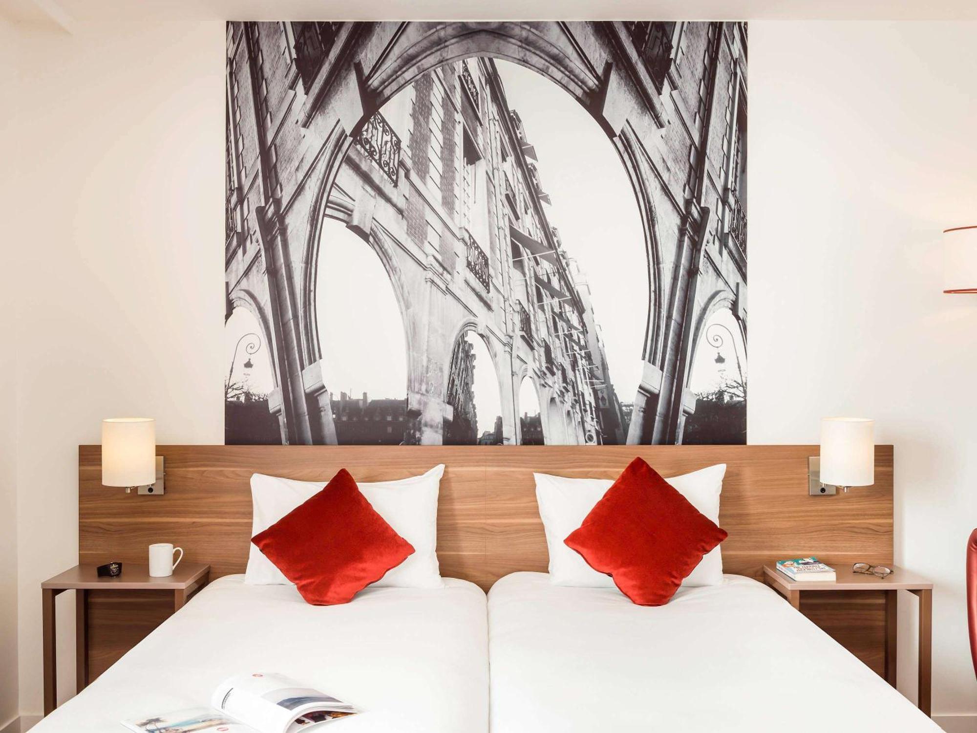 Aparthotel Adagio La Defense Курбевуа Экстерьер фото