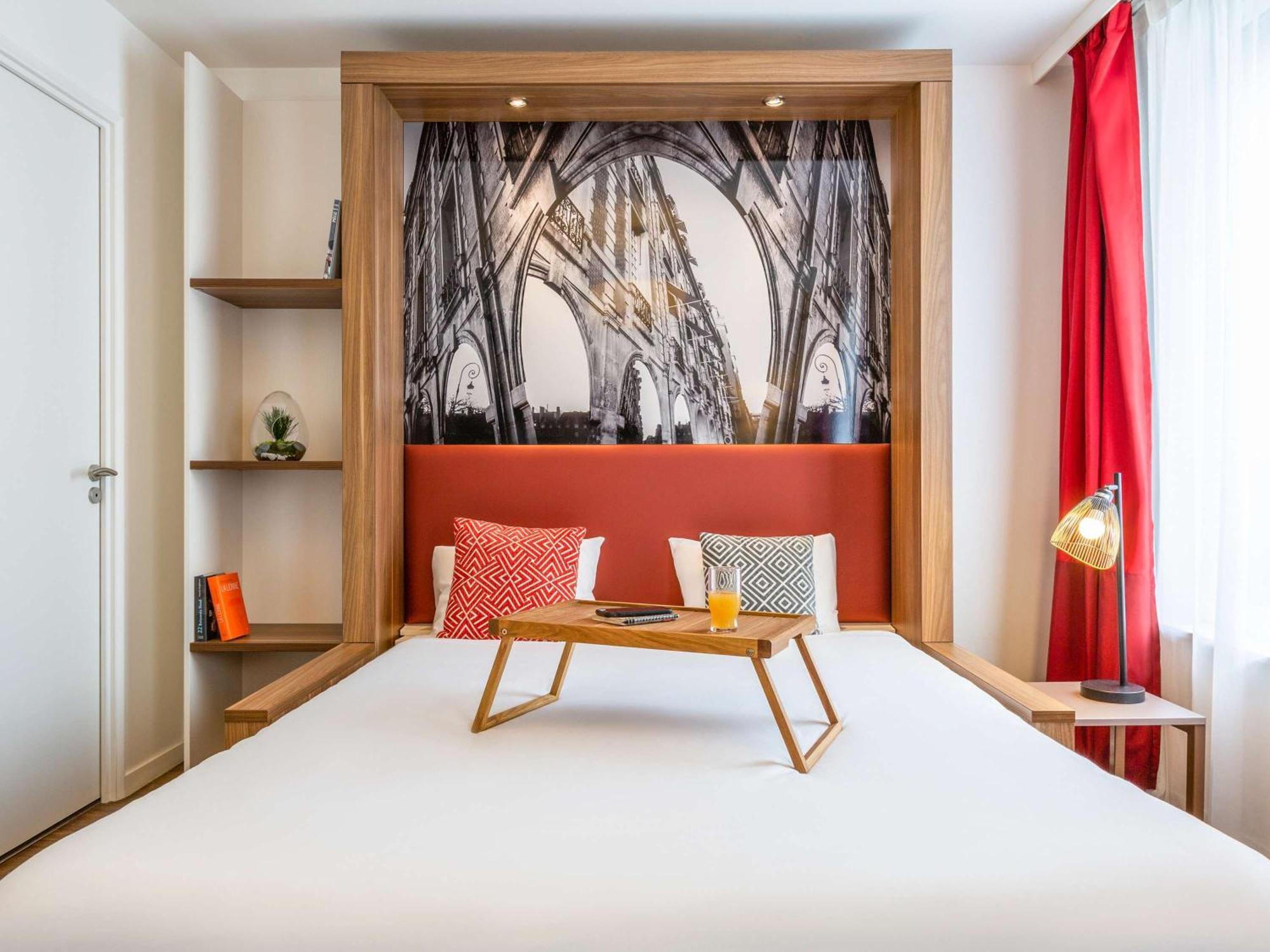 Aparthotel Adagio La Defense Курбевуа Экстерьер фото